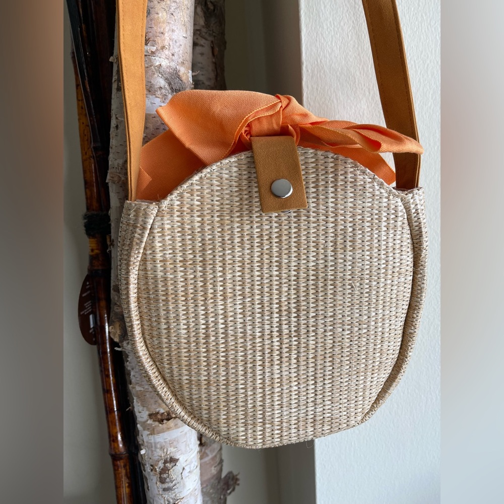 Atelier  sling bag